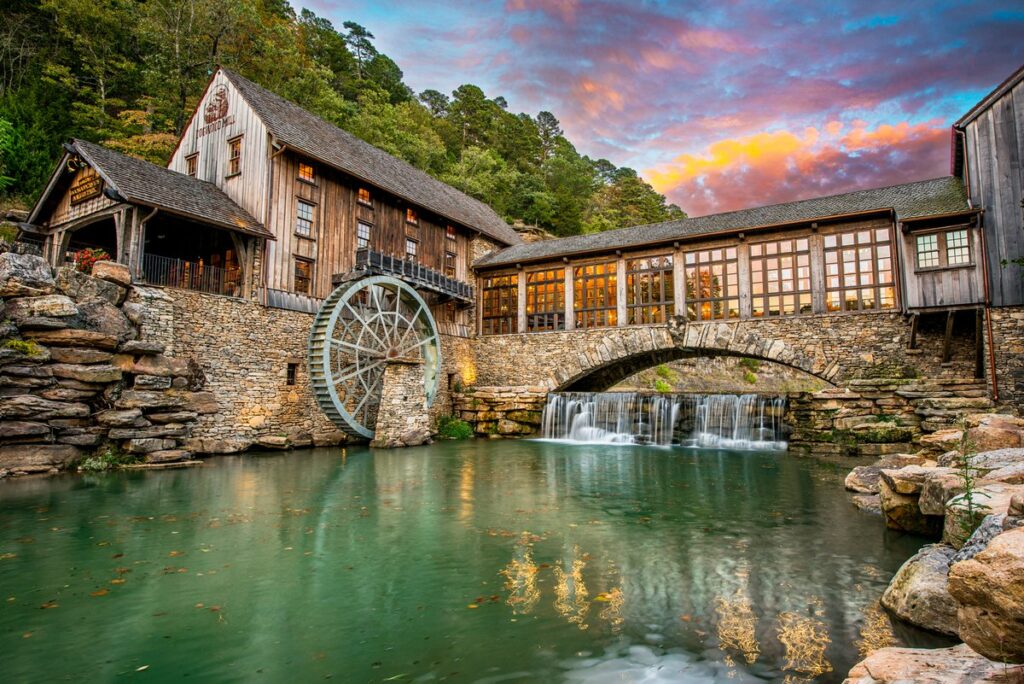 Experience the perfect Midwest getaway at Dogwood Canyon Nature Park