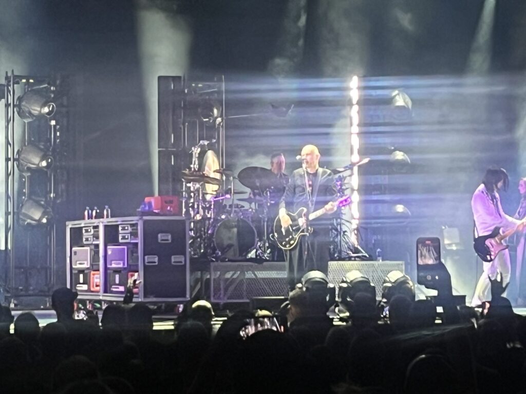 Despite Amp Issues, The Smashing Pumpkins Entertain STL