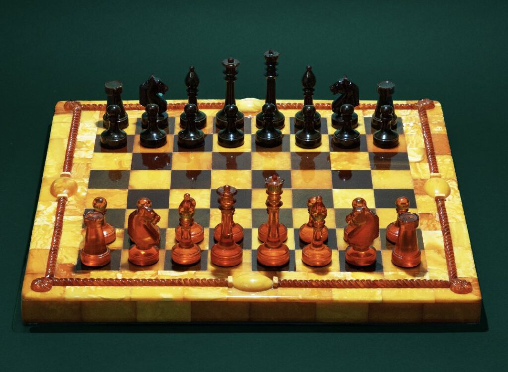 World Chess Hall of Fame celebrates champion players with “Clash for the Crown”