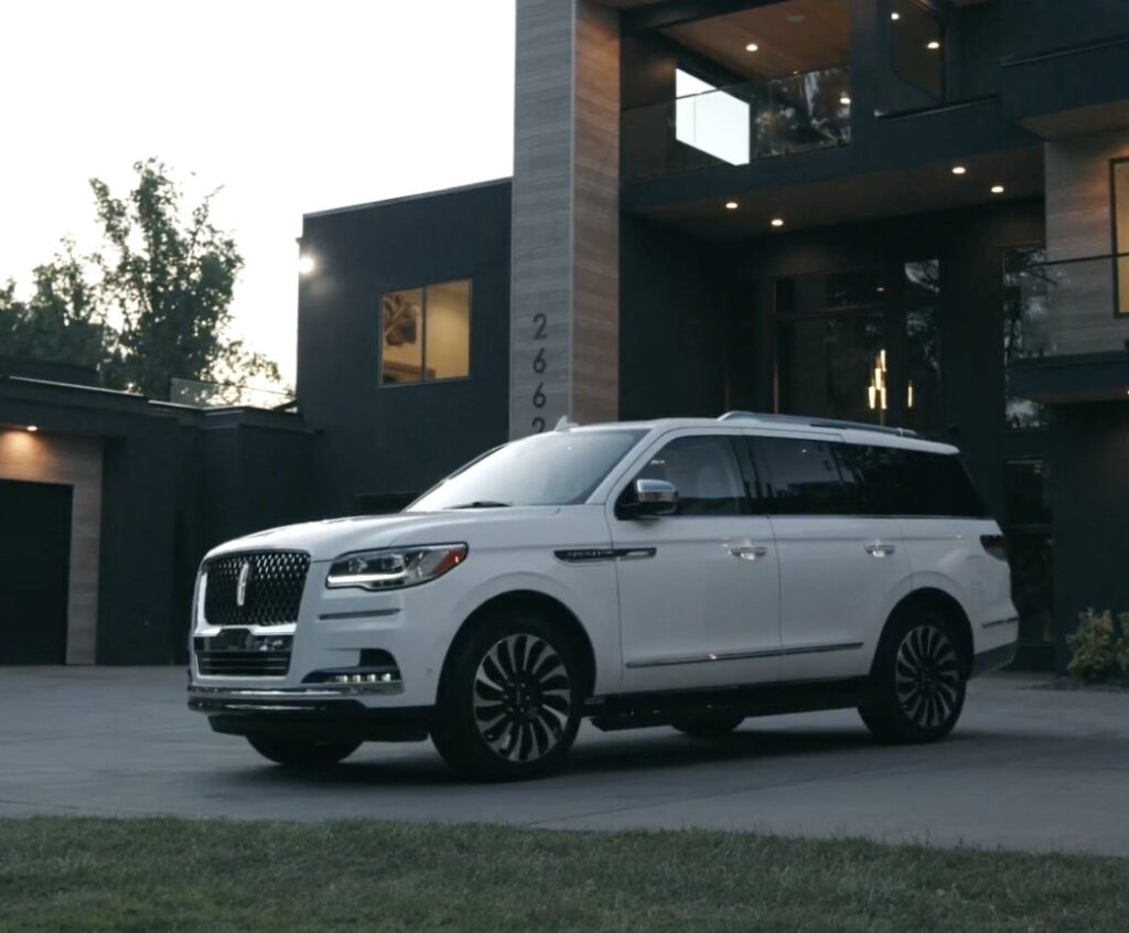 See how the benefits of owning a Lincoln offer luxury beyond the vehicle